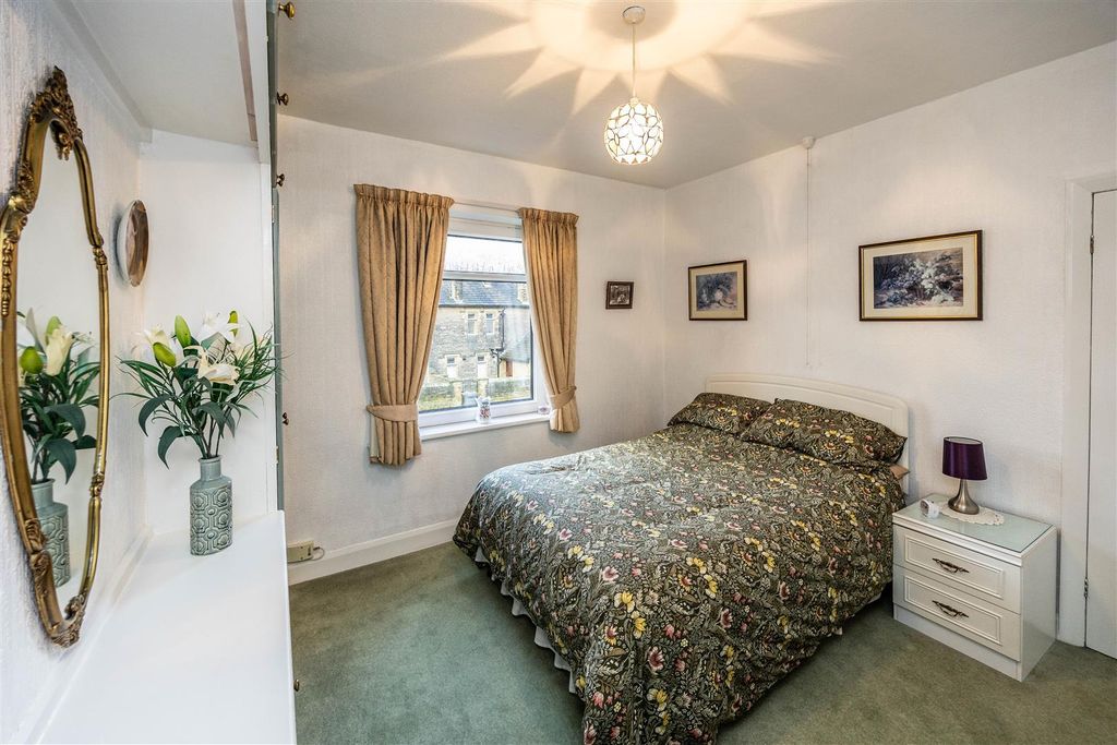 Additional image 17 of 3 bed semi-detached house for saleHammerstones Road, Elland HX5