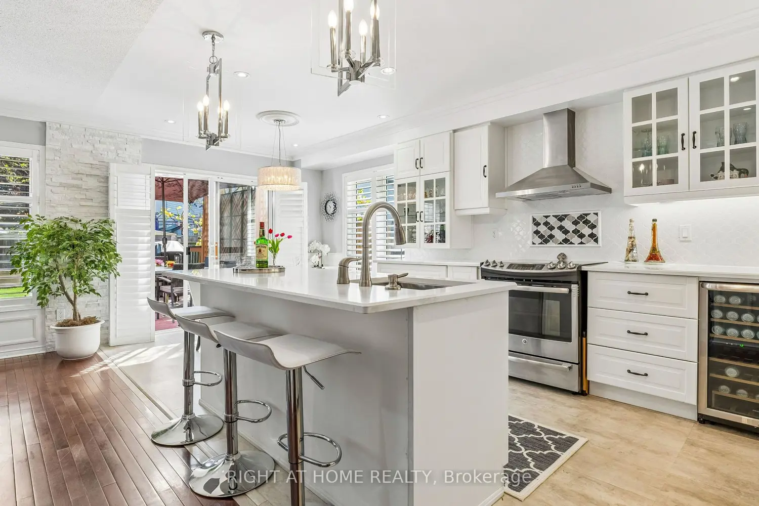 136 Harrongate Place photo 4