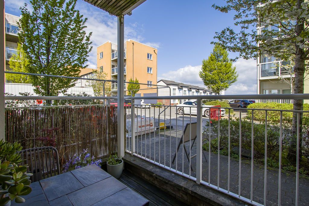 Additional image 11 of 2 bed flat for salePearse Close, Penarth CF64
