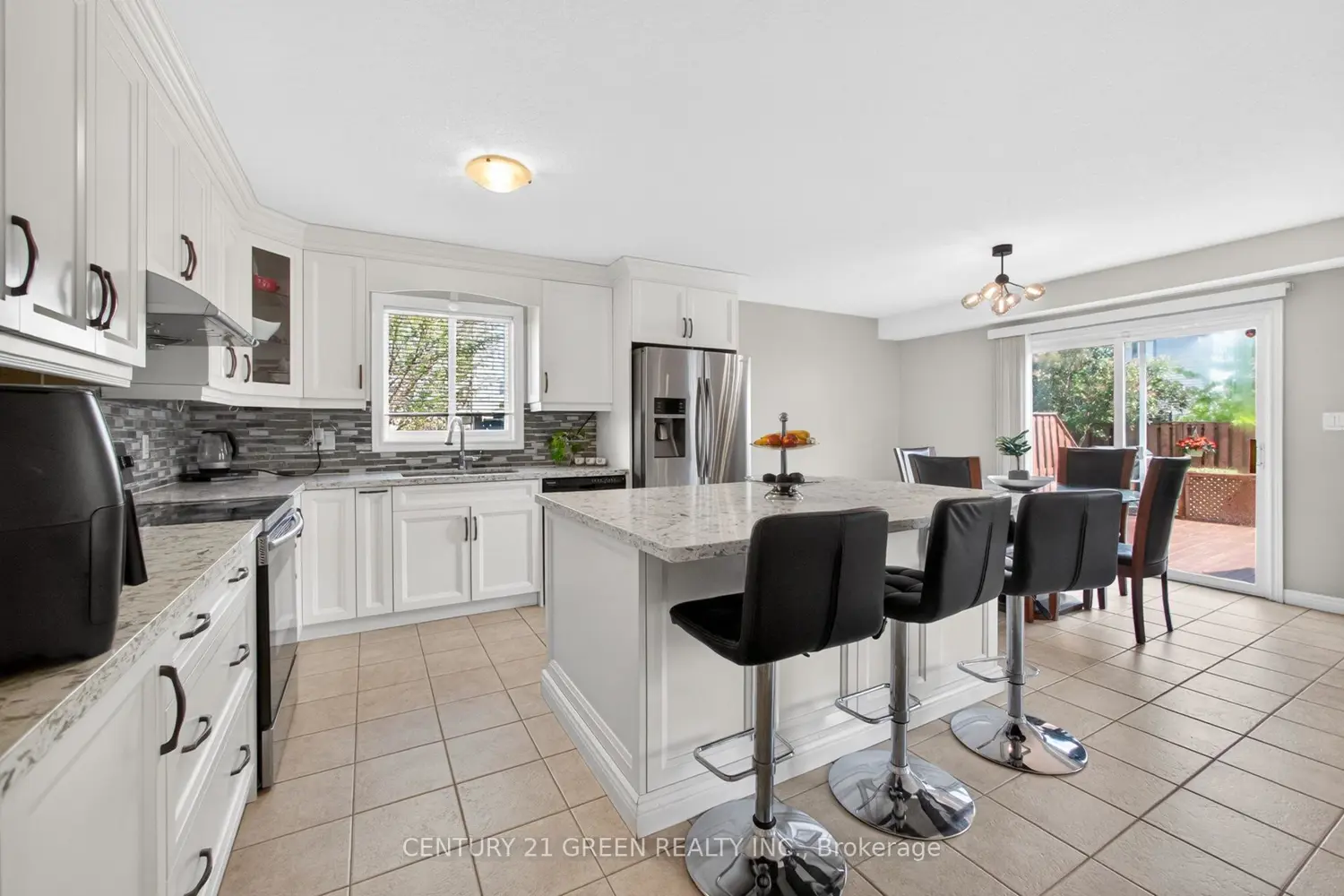21 Hawkswood Drive photo 5