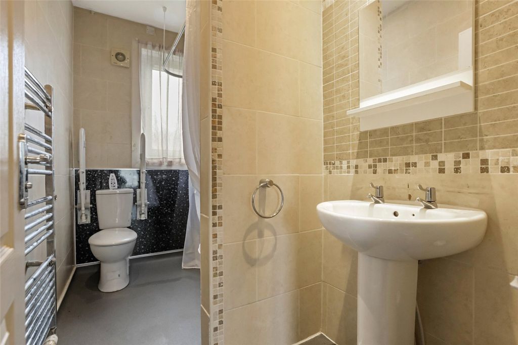 Additional image 16 of 2 bed flat for saleBannockburn Road, Stirling, Stirlingshire FK7