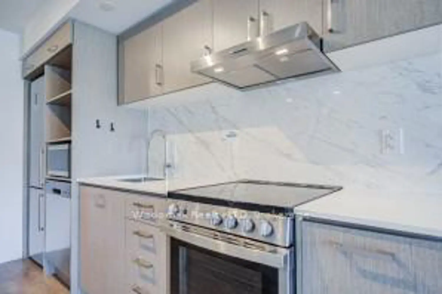 Additional image 9 of 219 Dundas Street 1009