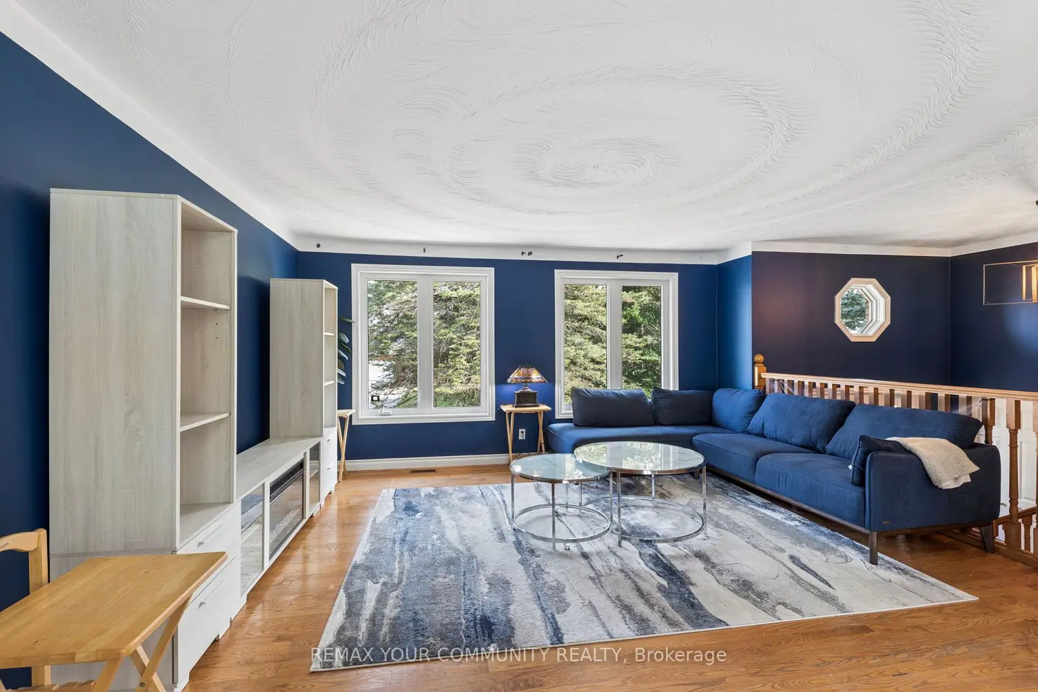 1114 Marcellus Drive photo 4