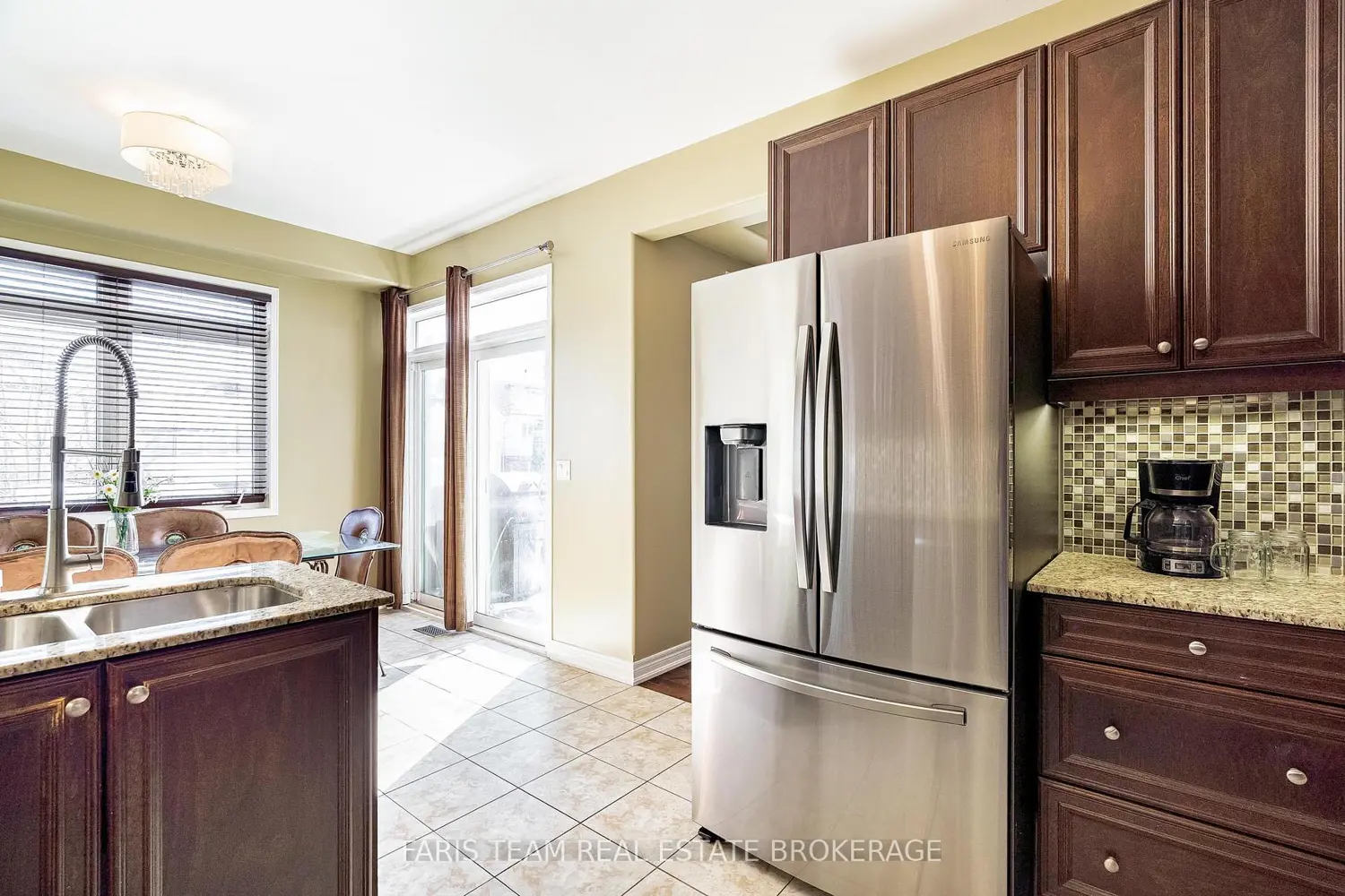 1845 Lamstone Street photo 4