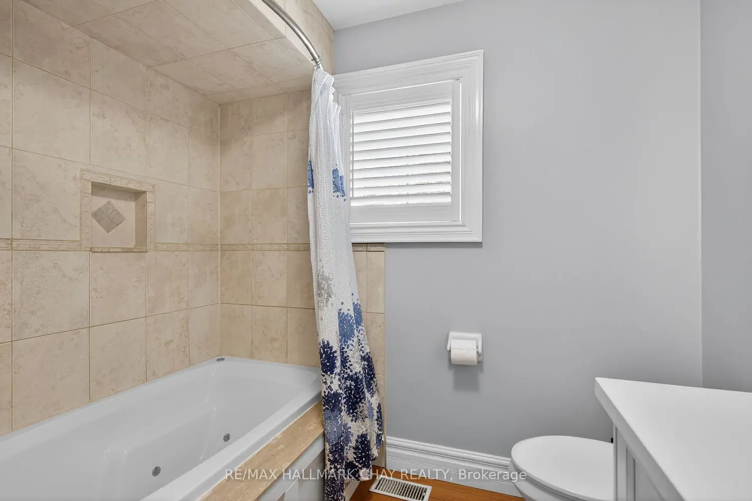 Additional image 7 of 72 Ravenscliffe Court