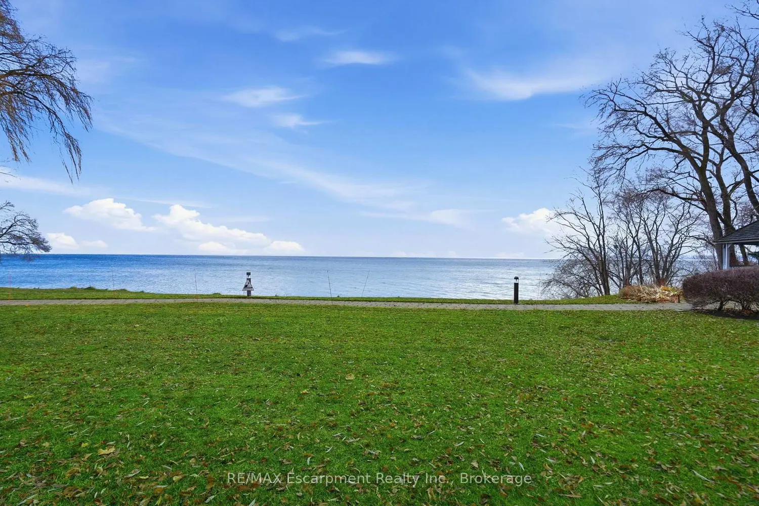 5188 Lakeshore Road 310 photo 4