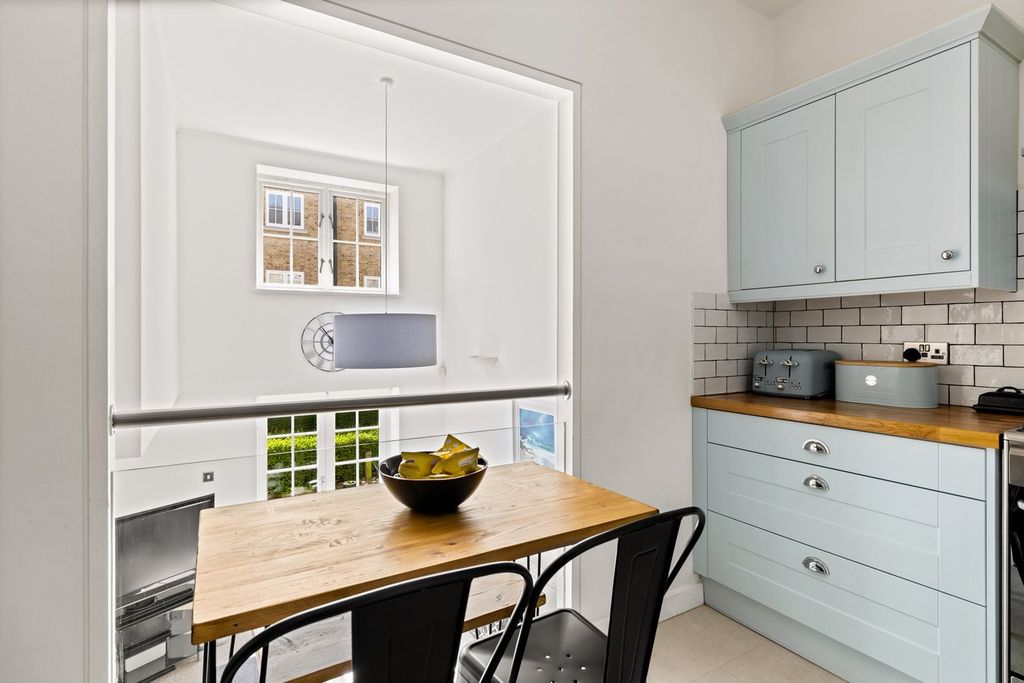 Additional image 7 of 3 bed flat for saleMill Race, River, Dover CT17