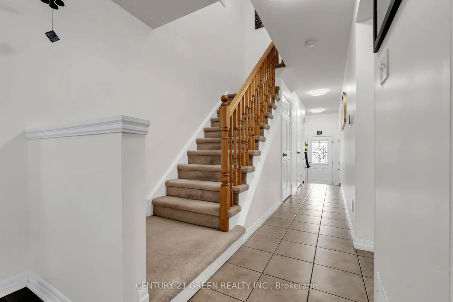 54 Rockcliffe Drive photo 3
