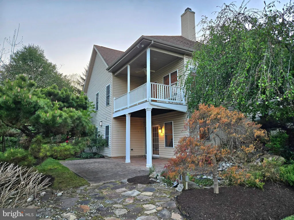 424 Snowy Owl Lane, New Hope, PA 18938