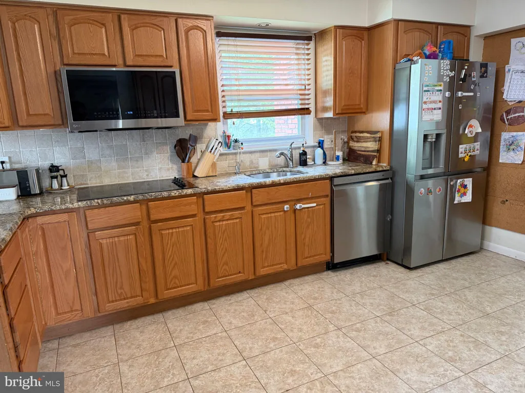 321 Surrey Road, Cherry Hill, NJ 08002 photo 3
