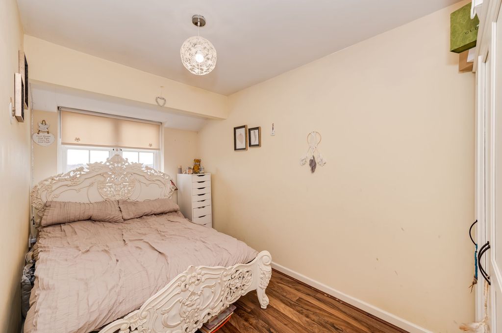 Additional image 16 of 3 bed town house for saleHolmley Lane, Dronfield S18