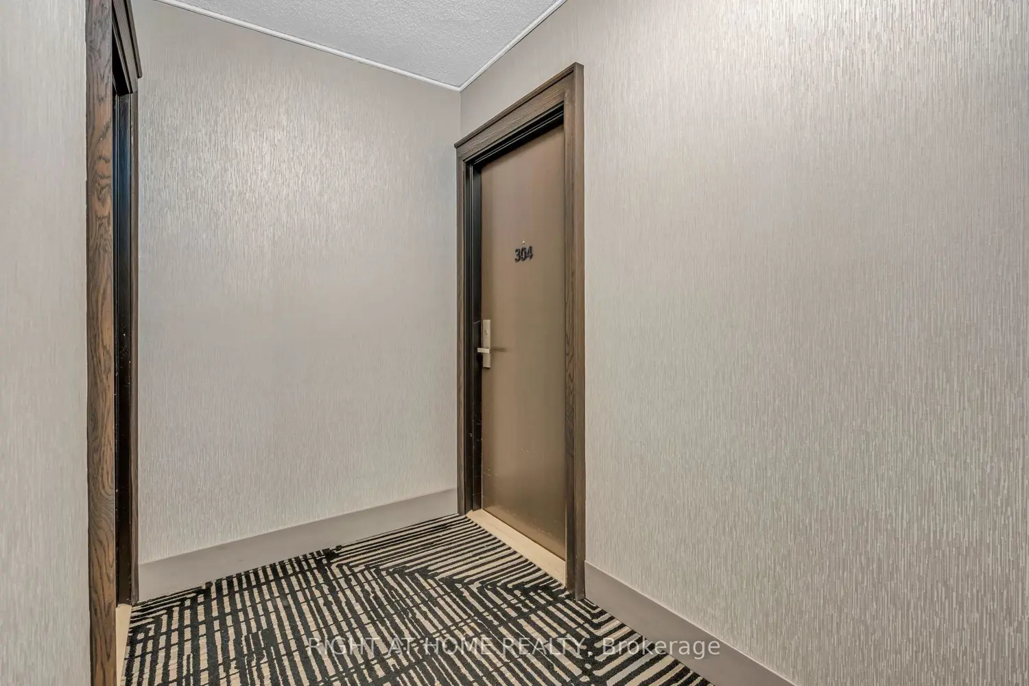 Additional image 3 of 45 Southport Street 304