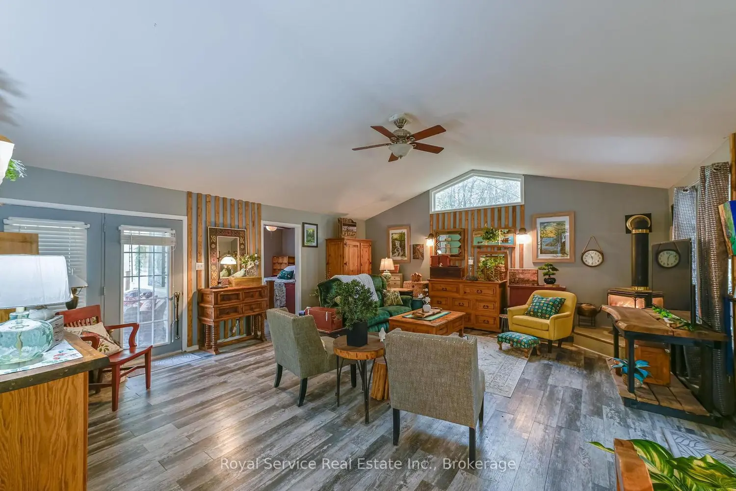 54 Cedar Hill Road photo 3