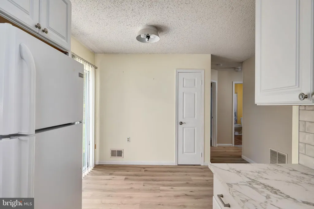 Additional image 14 of 98 Pine Oak Boulevard, Barnegat, NJ 08005