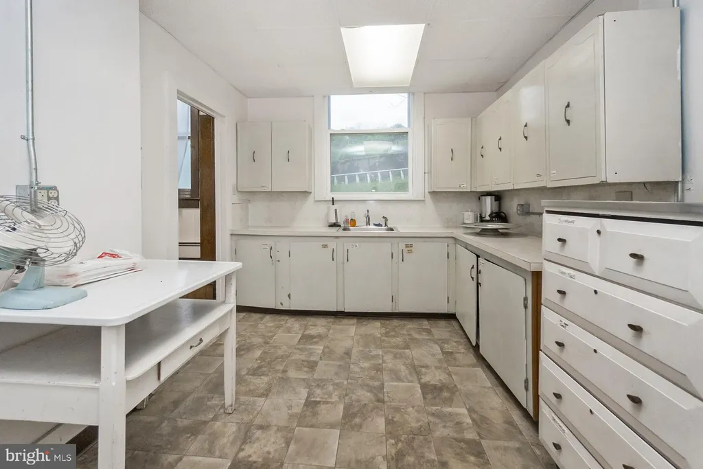 Additional image 40 of 194 Bankway Street, Lehighton, PA 18235