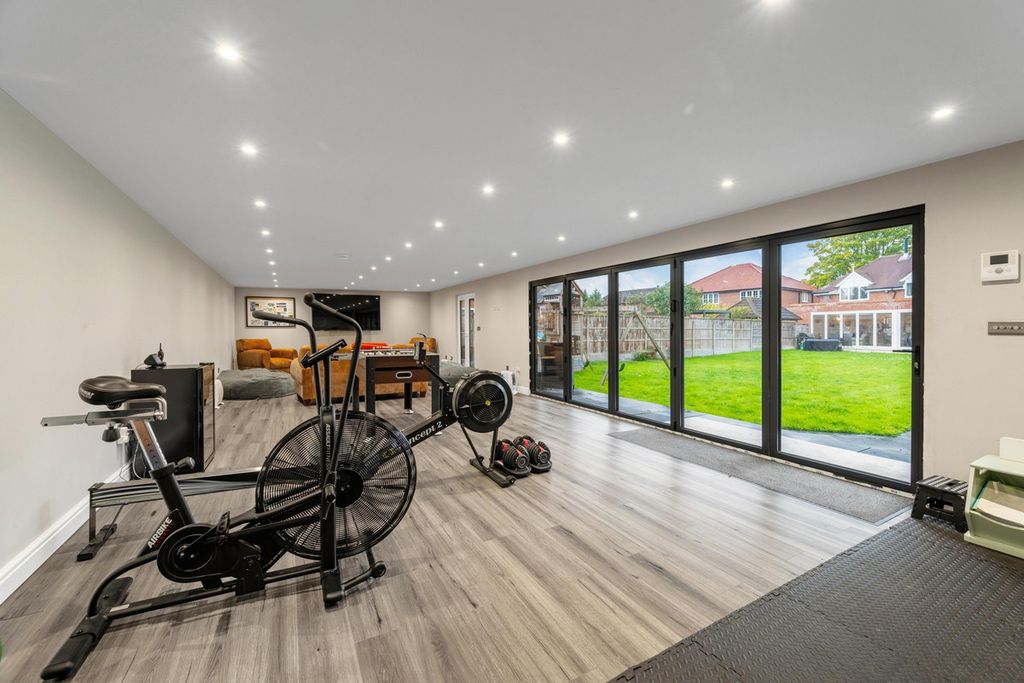 Additional image 21 of 5 bed detached house for saleVillage Road Thorpe Egham, Surrey TW20