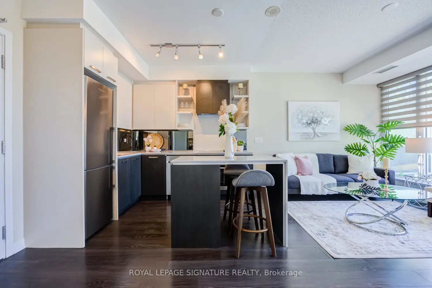 Additional image 10 of 1830 Bloor Street 920