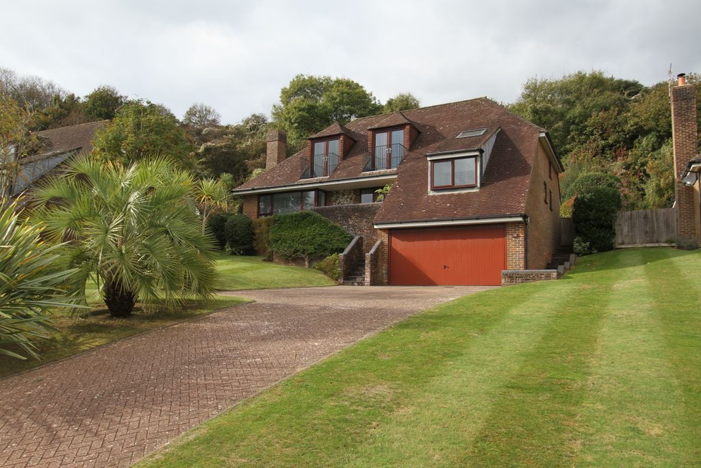 4 bed detached house for saleLincoln Close, Eastbourne BN20