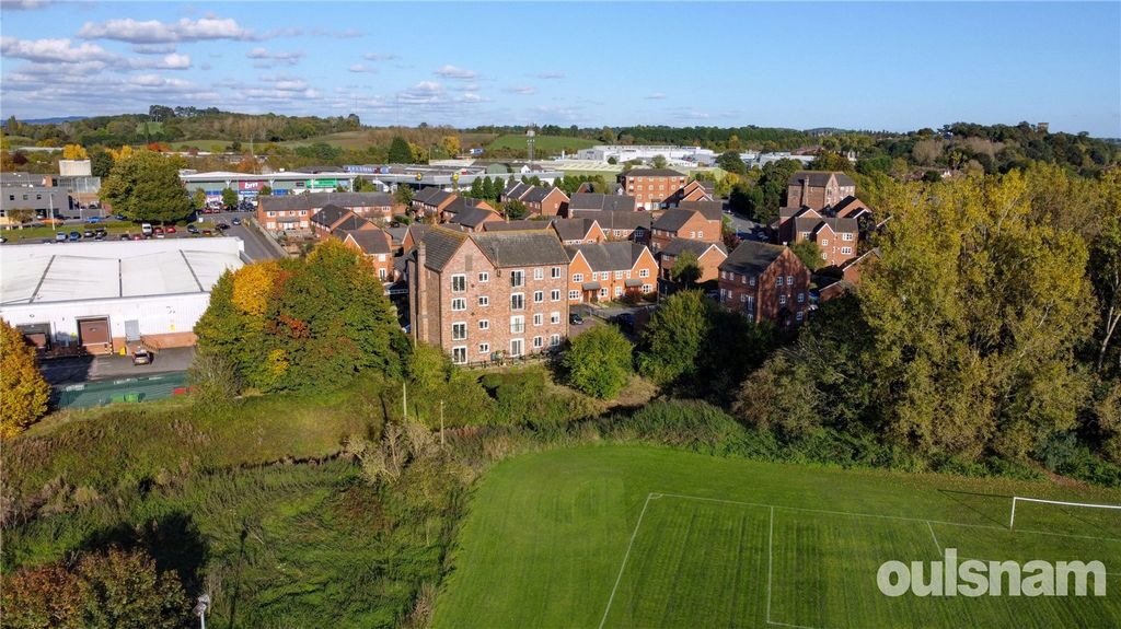 Additional image 9 of 2 bed flat for saleHoneymans Gardens, Droitwich, Worcestershire WR9