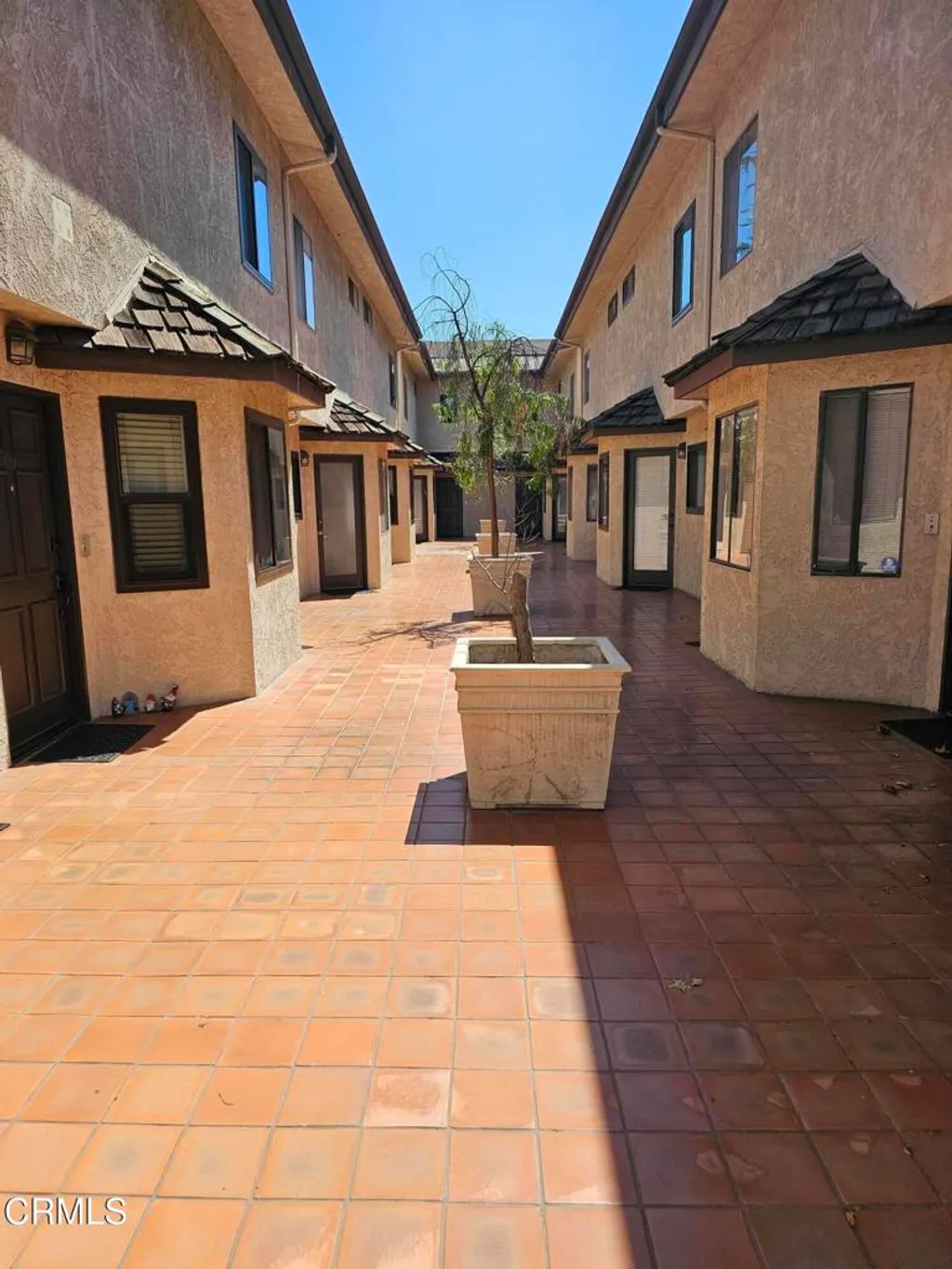 12330 Magnolia Boulevard Unit 106, Valley Village, CA 91607 photo 5