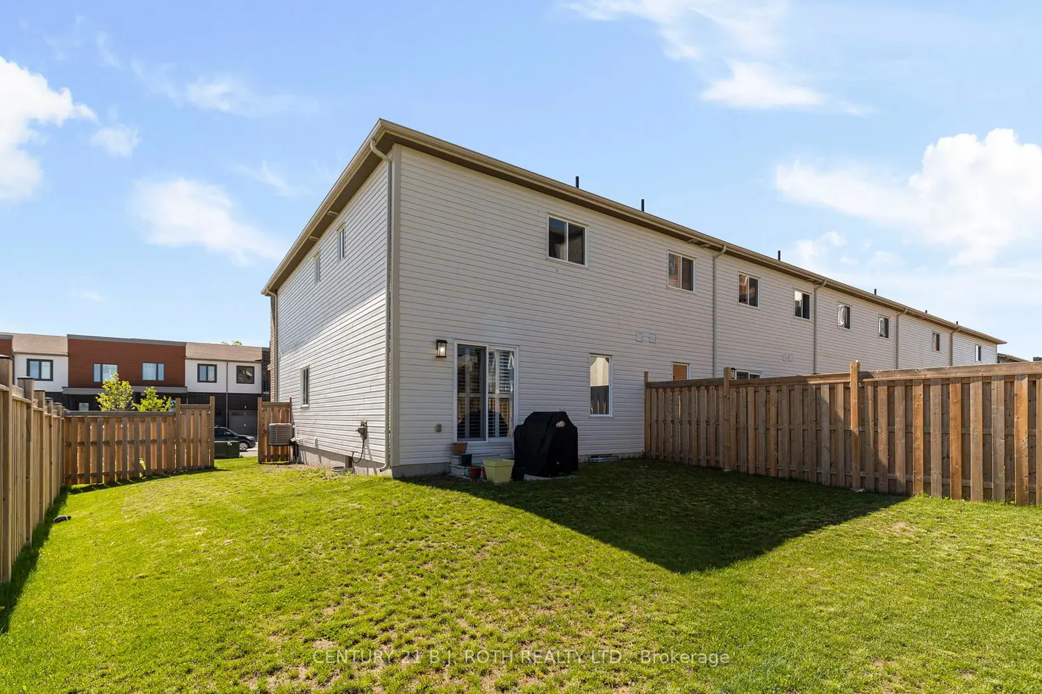 Additional image 17 of 21 Brown Bear Street