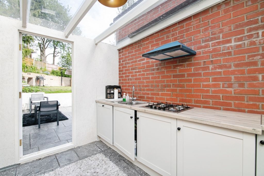 Additional image 9 of 6 bed semi-detached house for saleSledmore Road, Dudley DY2