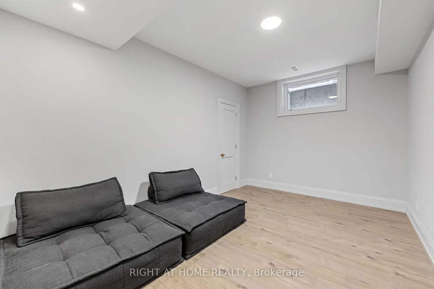 Additional image 15 of 442 Glengrove Avenue