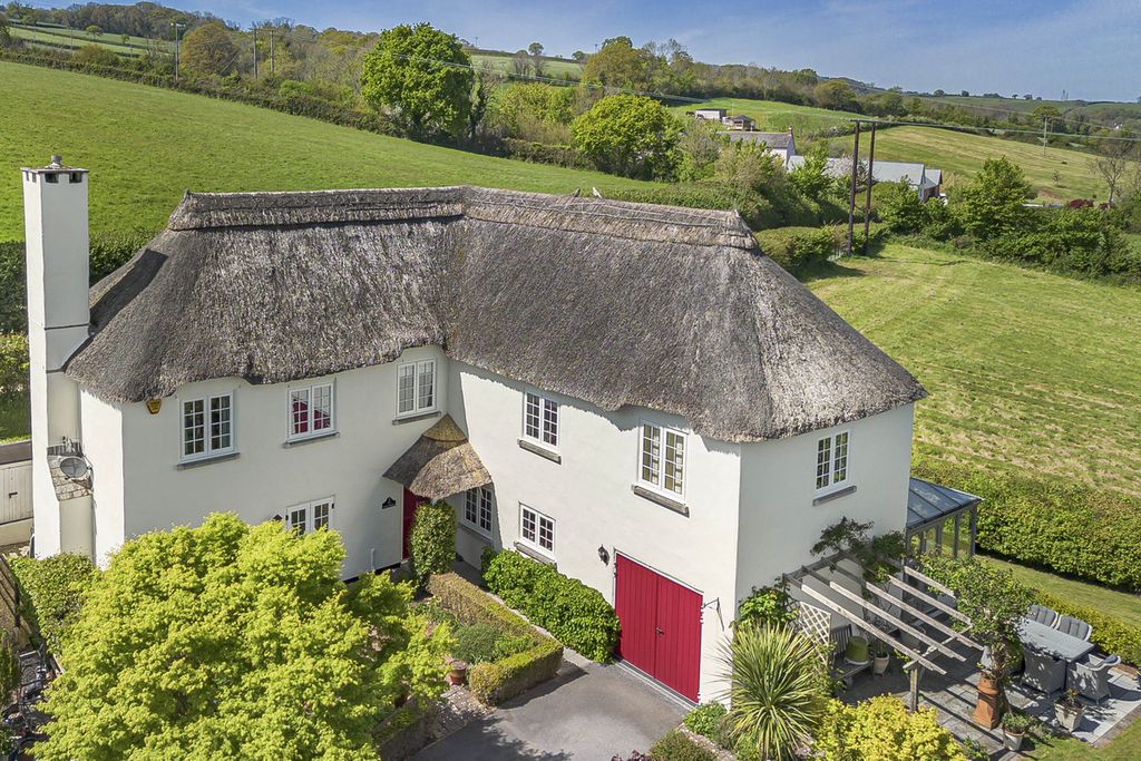 5 bed detached house for saleRadford Grange, Dawlish Water, Devon EX7
