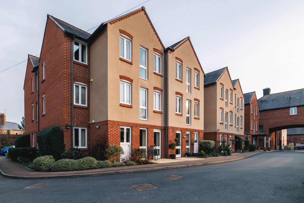 Additional image 13 of 2 bed flat for saleStation Street, Ross-On-Wye, Herefordshire HR9