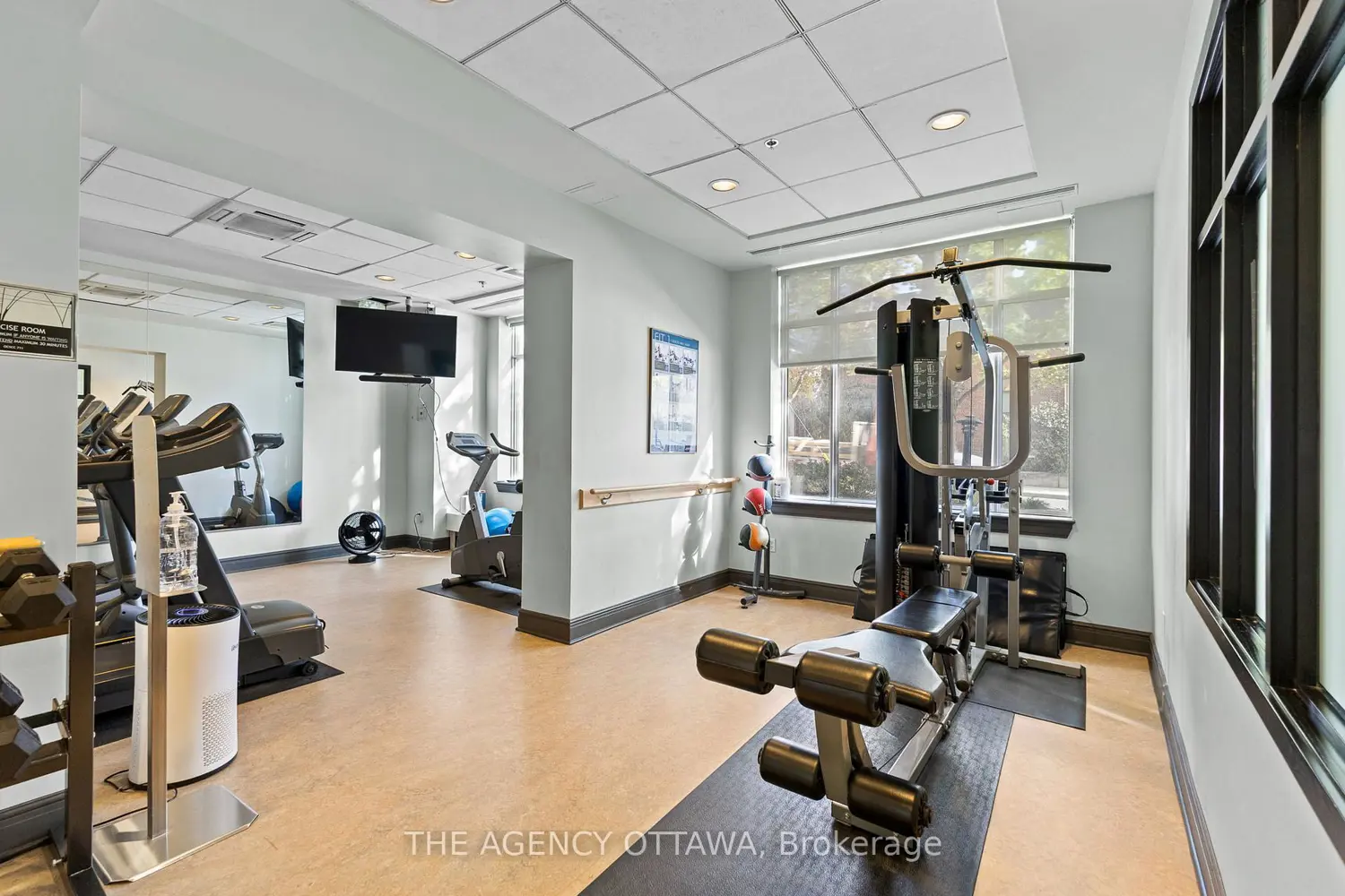 Additional image 13 of 85 Bronson Avenue 905