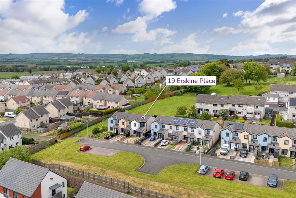 3 bed end terrace house for sale19 Erskine Place, Chirnside TD11