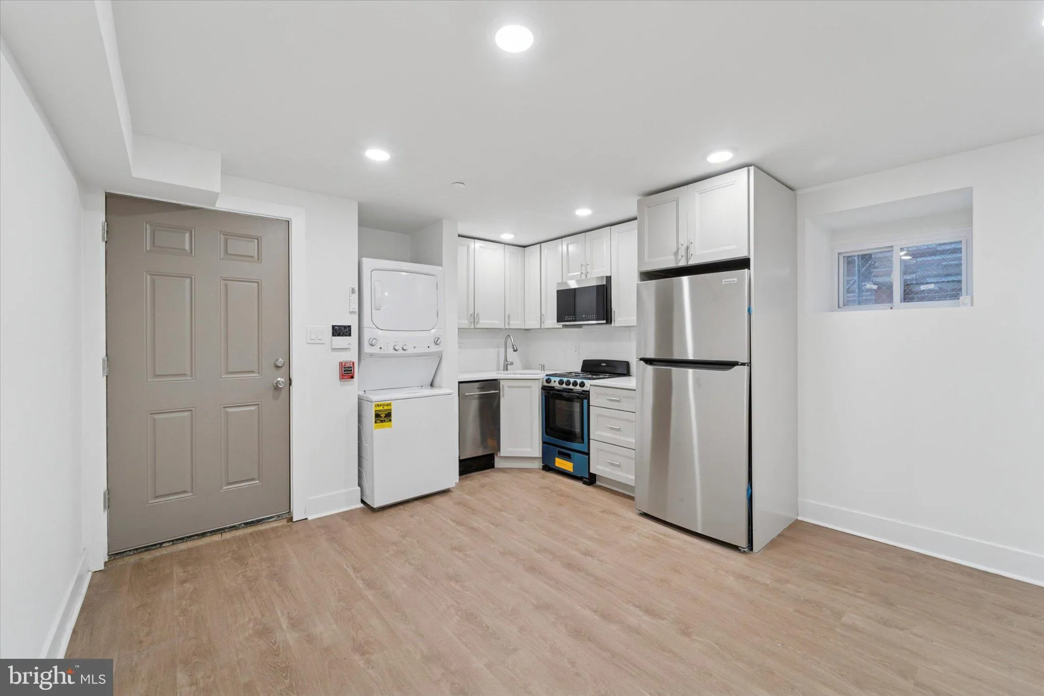Additional image 10 of 812 W Roosevelt Boulevard Unit 6, Philadelphia, PA 19140