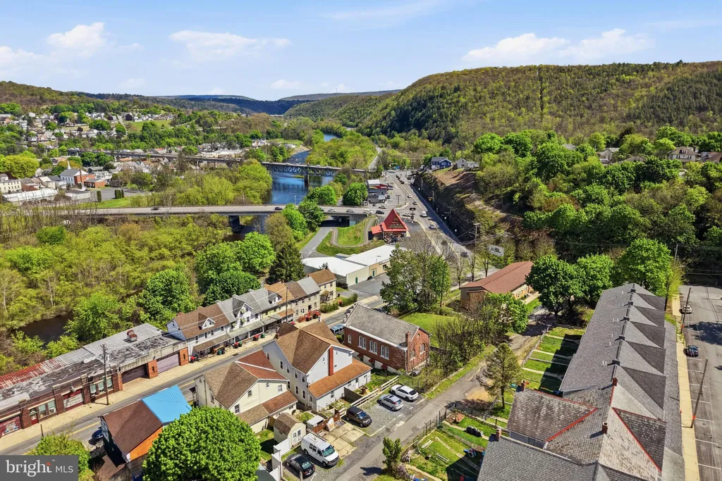 Additional image 19 of 194 Bankway Street, Lehighton, PA 18235