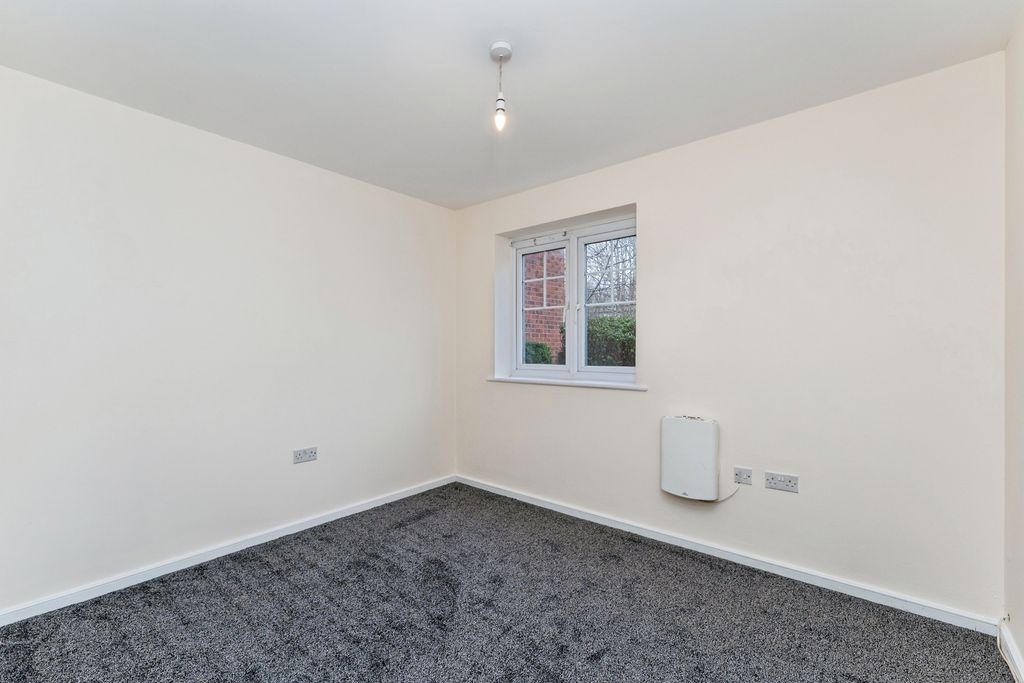 Additional image 6 of 2 bed flat for saleRobinson Road, Ellesmere Port, Cheshire CH65