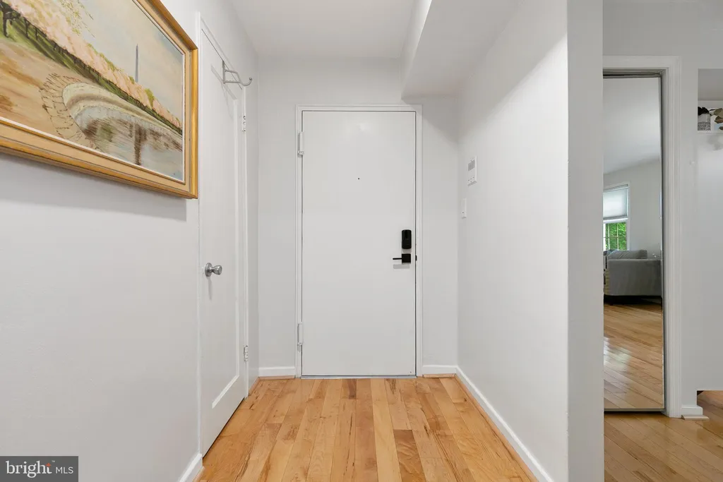 2212 Washington Avenue Unit 103, Silver Spring, MD 20910 photo 3