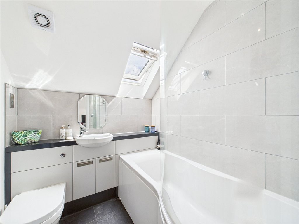 Additional image 7 of 2 bed flat for saleReading Road South, Fleet, Hampshire GU52