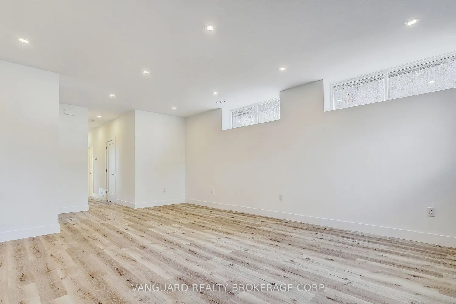 Additional image 8 of 1937 Lawrence Avenue