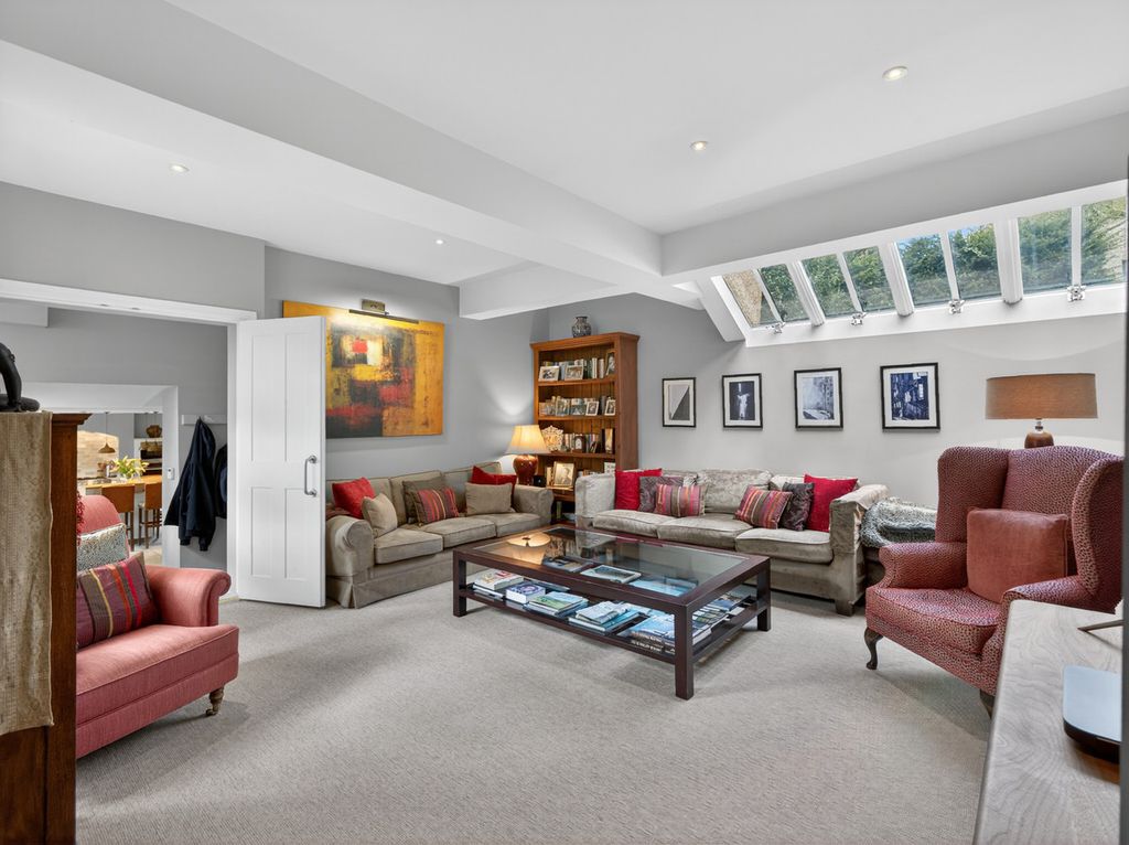 Additional image 12 of 6 bed detached house for saleMarket Place, Faringdon, Oxfordshire SN7