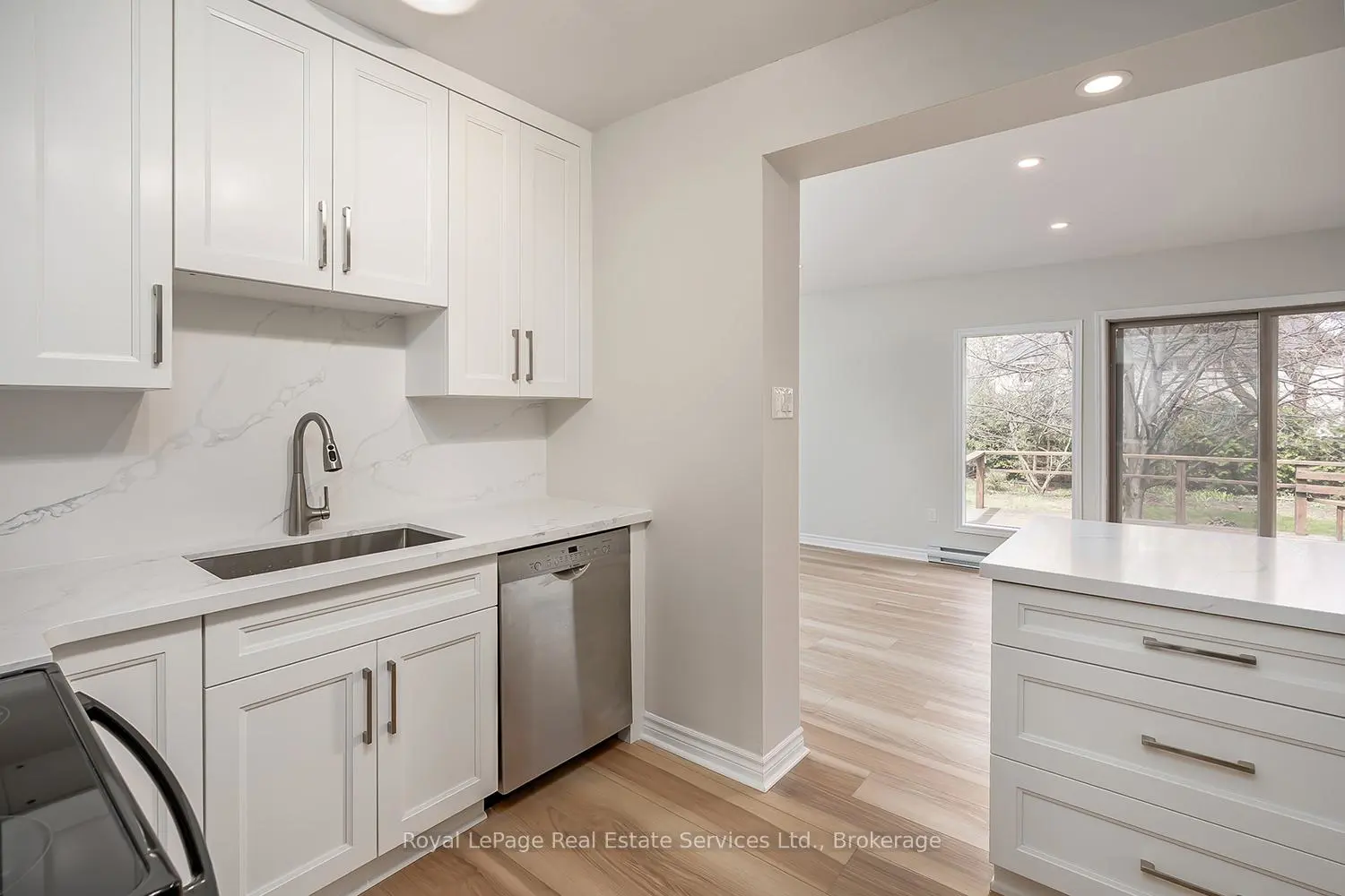Additional image 7 of 2043 Devon Road