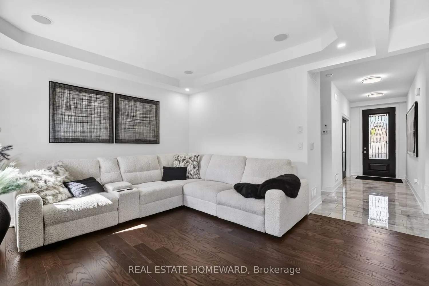 56 Calista Drive photo 3