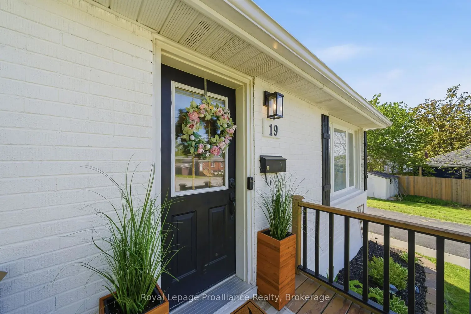 19 Coleman Drive photo 3