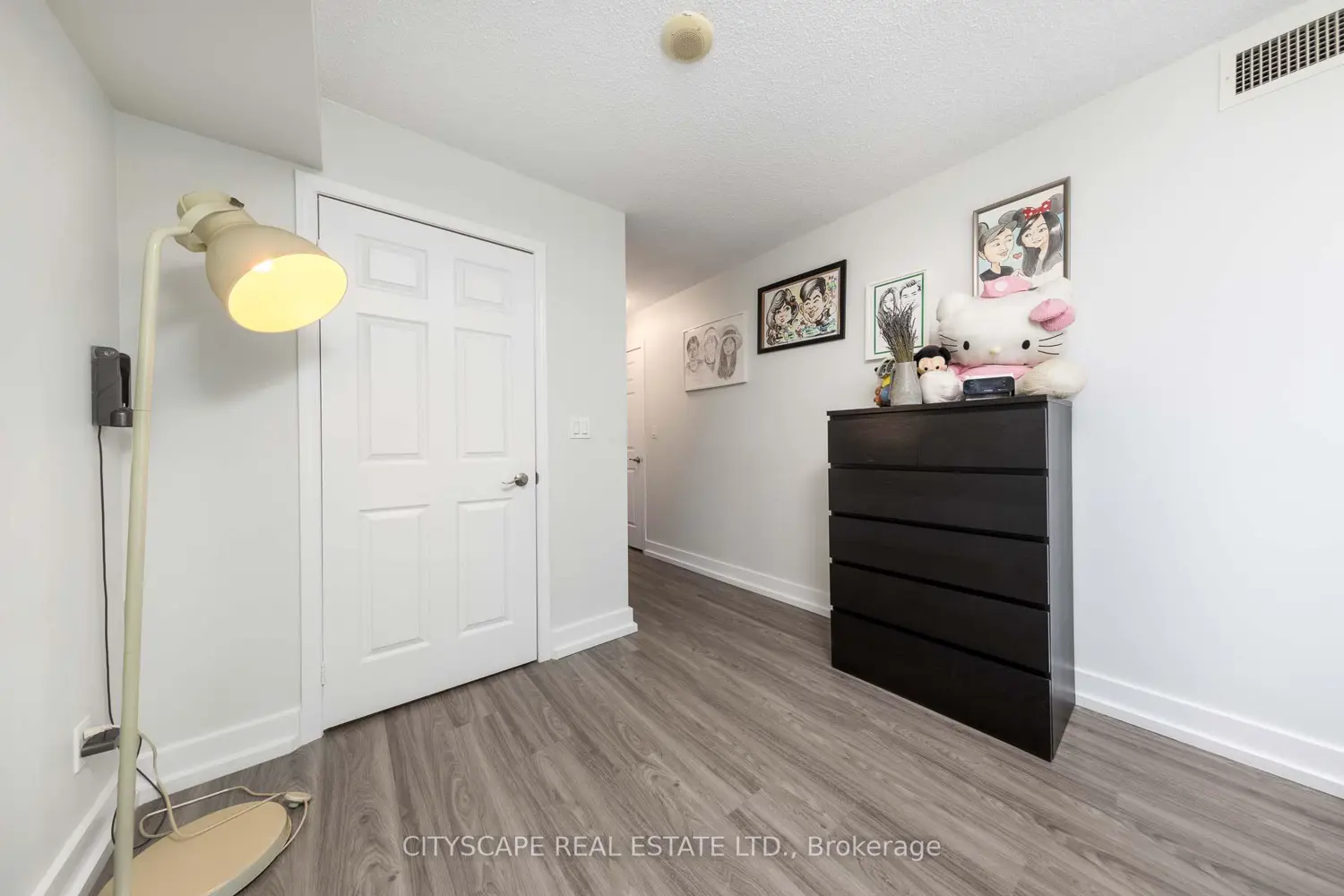 Additional image 3 of 5940 Yonge Street 609