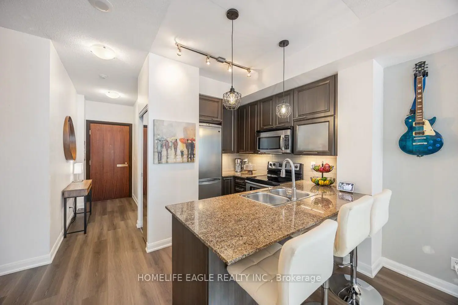 Additional image 7 of 500 Sherbourne Street 606