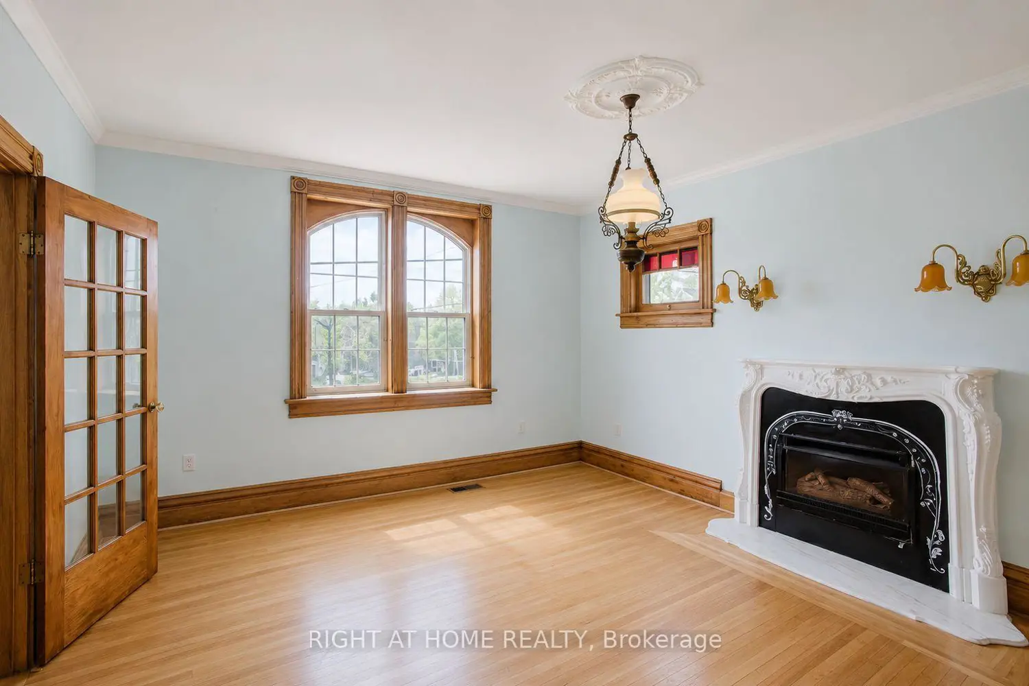 Additional image 2 of 402 Lambton Street