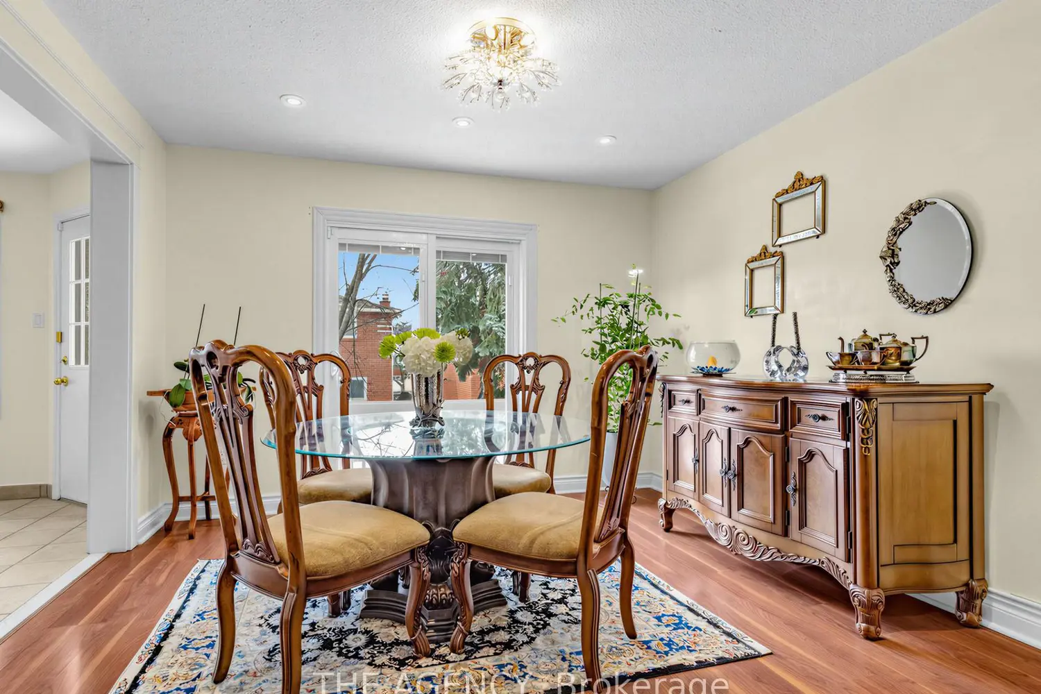 146 Crosby Avenue photo 5
