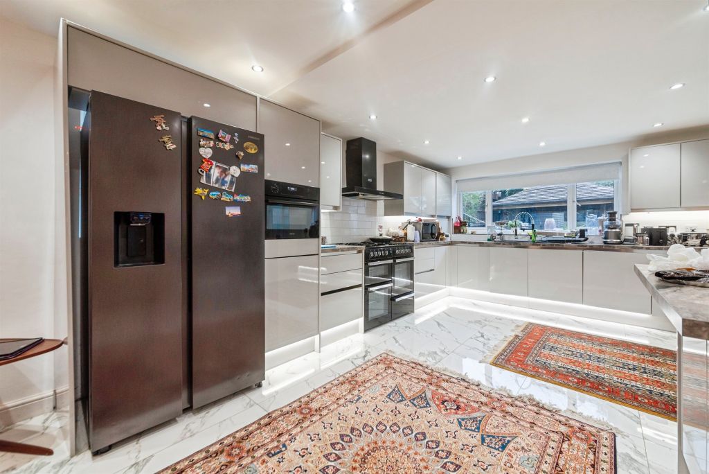 Additional image 4 of 5 bed detached house for saleFourth Avenue, Grantham NG31