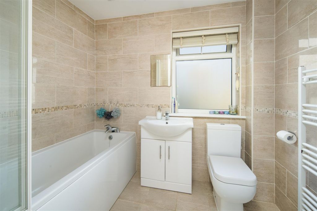 Additional image 9 of 4 bed detached house for saleFreshwater Bay, Isle Of Wight PO40