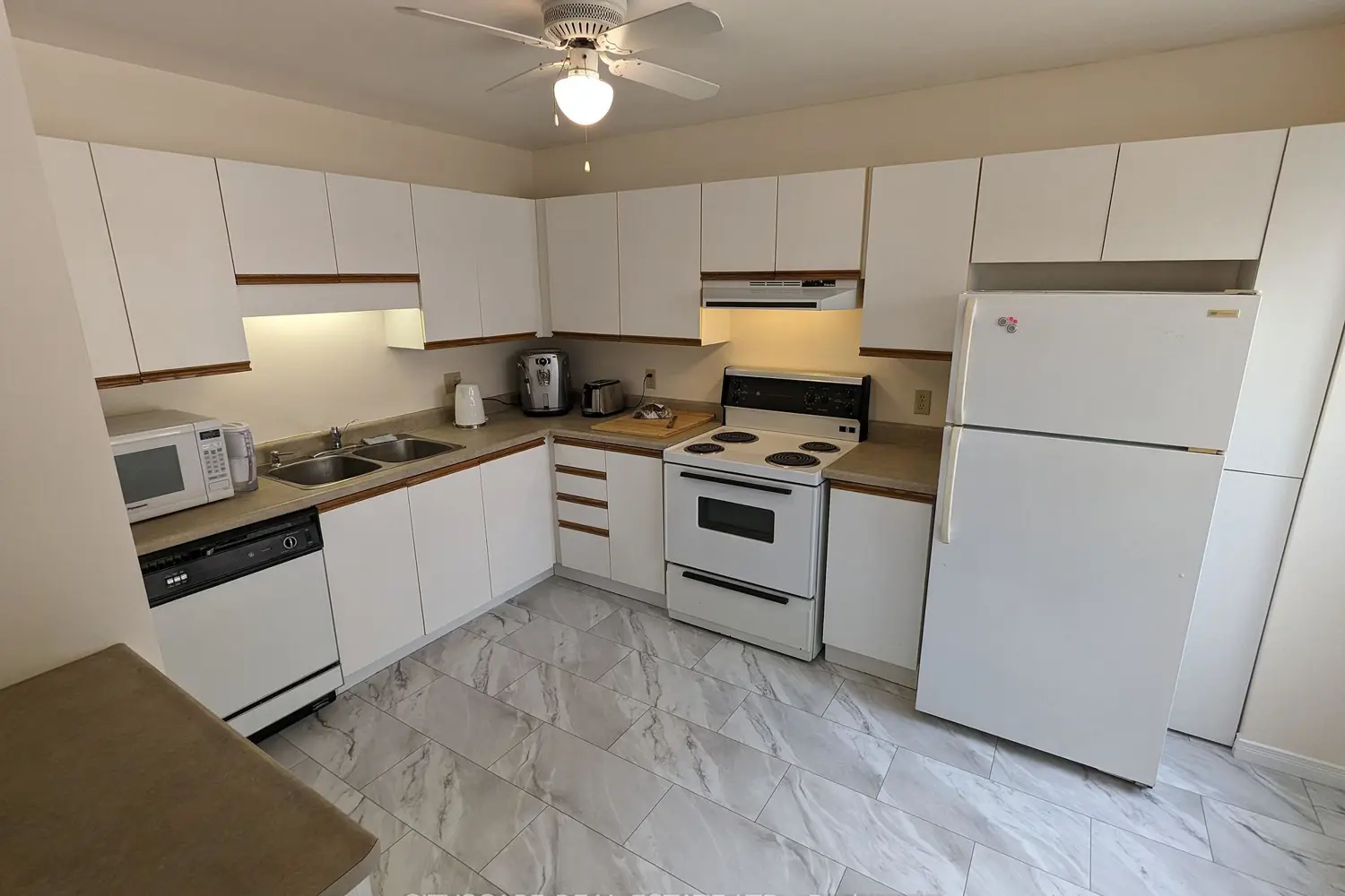 Additional image 5 of 250 Keats Way 17