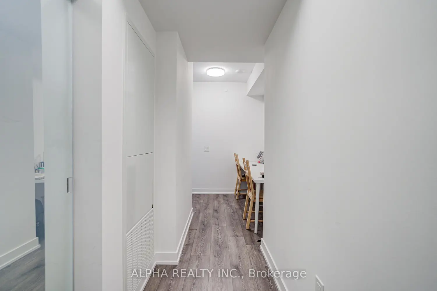 Additional image 3 of 117 Broadway Avenue 515