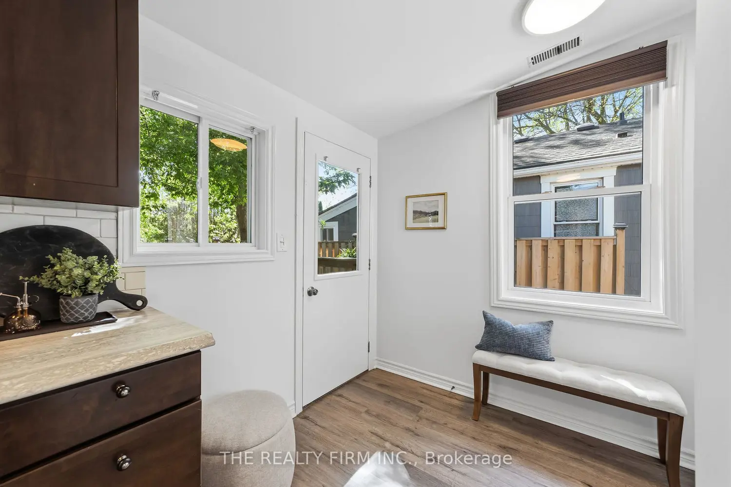5 Henry Street photo 2